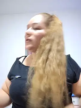 แชท XXX สดของ SluttyMilf79