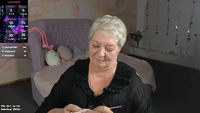 Poppy_Pulse's Live XXX Chat