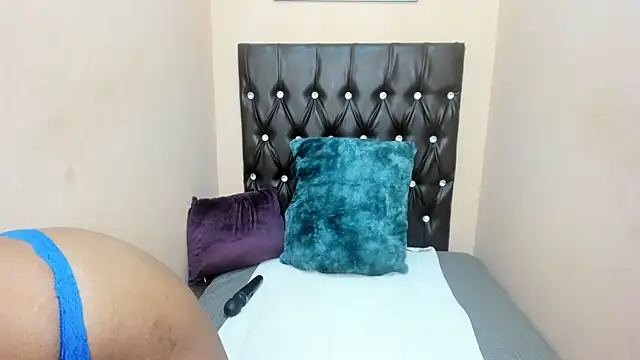 Chat +18 de Ms_ruthless ao vivo