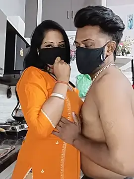 Kaur_Simran_01 即時 XXX 聊天