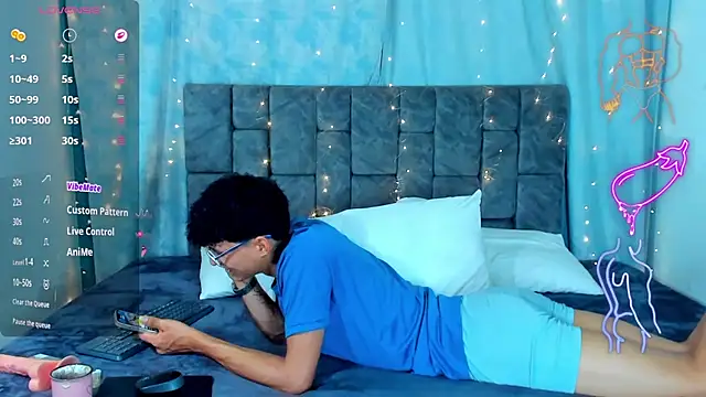 Chatroom XXX en direct de NicolasTorrez