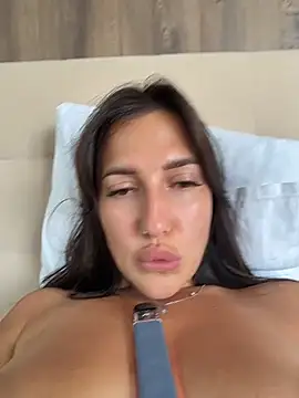 AleksandraRich's Live XXX Chat