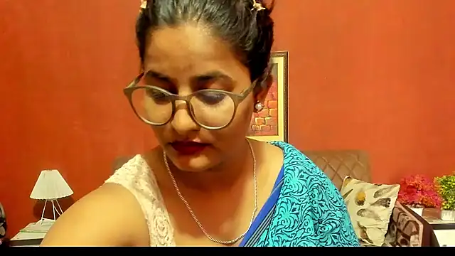 Jasmine_Jaey1 Adlı Modelin Canlı XXX Sohbeti