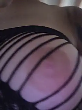 kylie_blck 现场XXX聊天