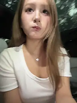 Chat +18 de yuki_june ao vivo