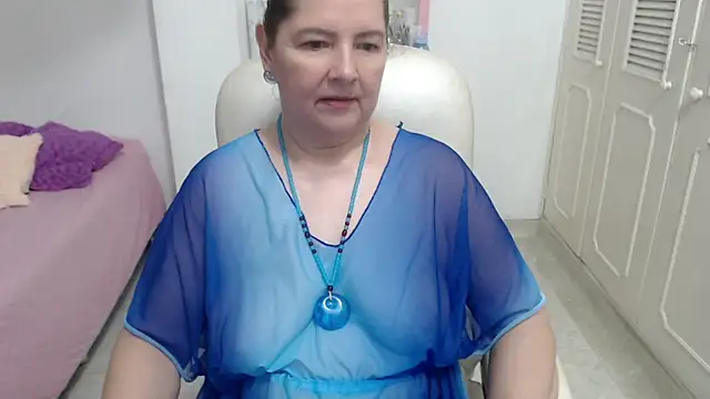 Chatroom XXX en direct de leonela_69