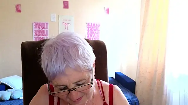 Sandra_Snowflake Chat XXX live