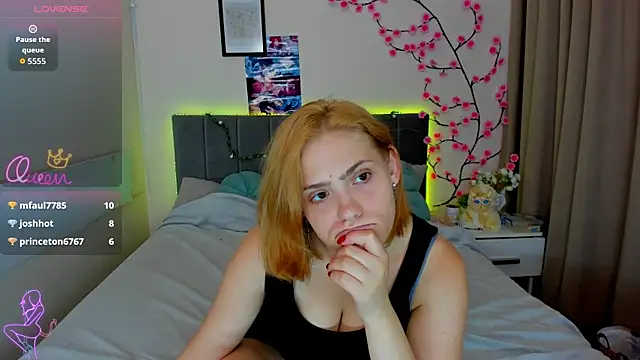 DellaRowsn Live XXX chat