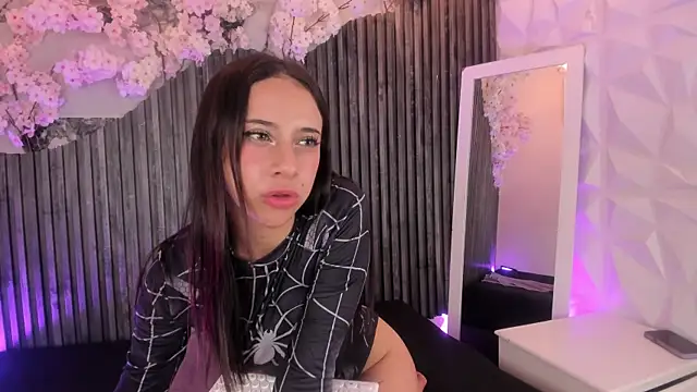Zephyra_bmsn Live XXX chat