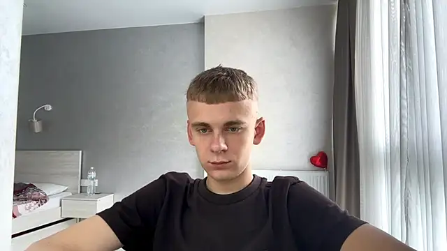 SoloFuryn Live XXX chat