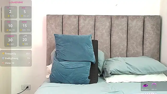 karina_lewis_'s Live XXX Chat