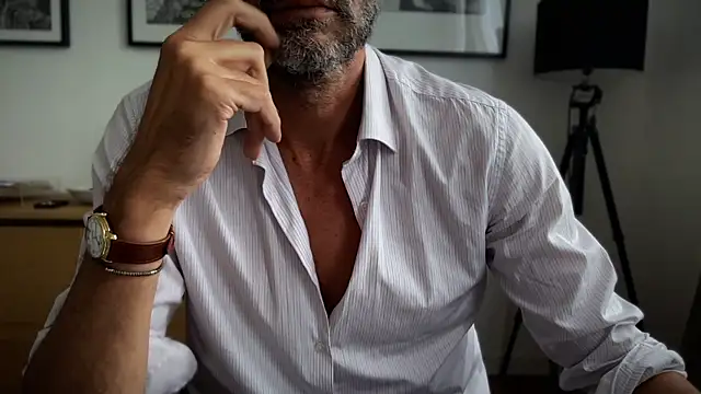 mecchaude Adlı Modelin Canlı XXX Sohbeti