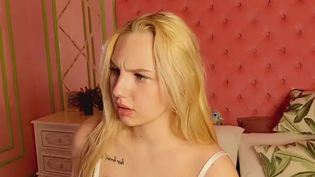 Chat XXX en directo de Sky_Cutie