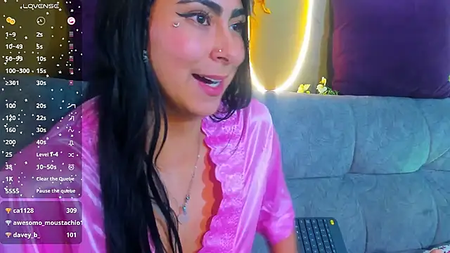lucyfer_gpp Chat XXX live