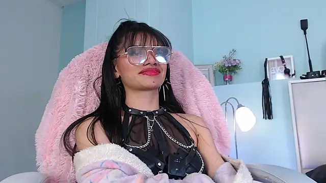 Emerald_gh's Live XXX Chat