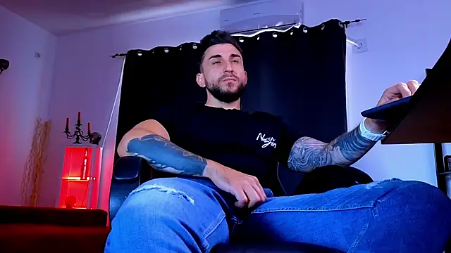 Chat XXX Live MightyAaron66