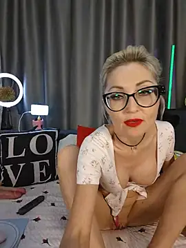 Milforja's Live XXX Chat