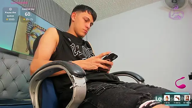 Ethanx18_ Chat XXX in diretta