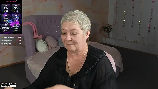 Chat XXX Live Poppy_Pulse