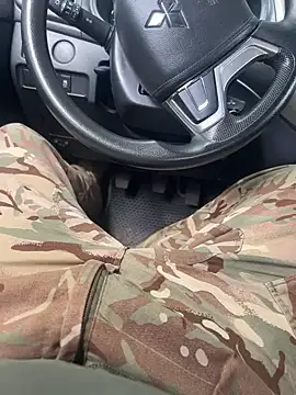 Arthur_military Adlı Modelin Canlı XXX Sohbeti
