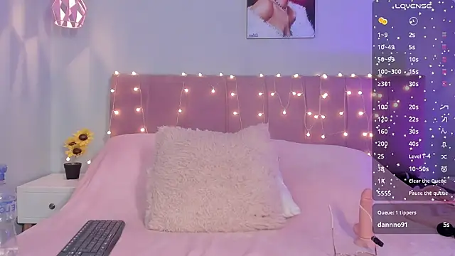 ScarletGV élő XXX-chatje