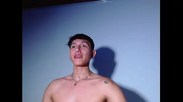 rowanbign Live XXX chat