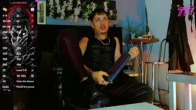 HannibalLester live XXX chat