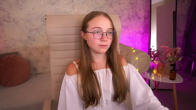 Živý XXX chat ArrinaWairr