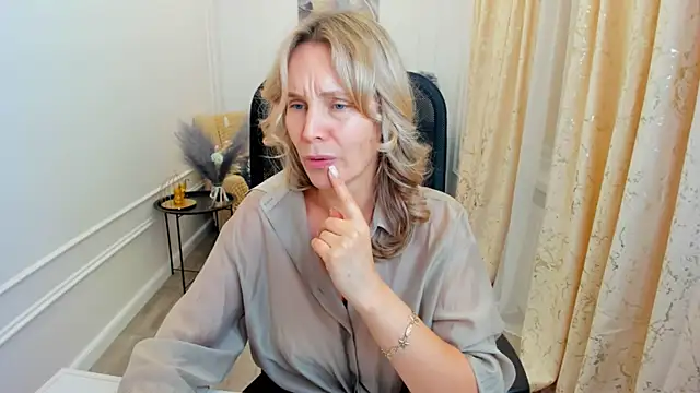 Chat XXX en directo de Sinty_Devis