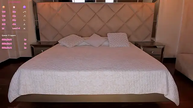 Živý XXX chat CharlotteCox_