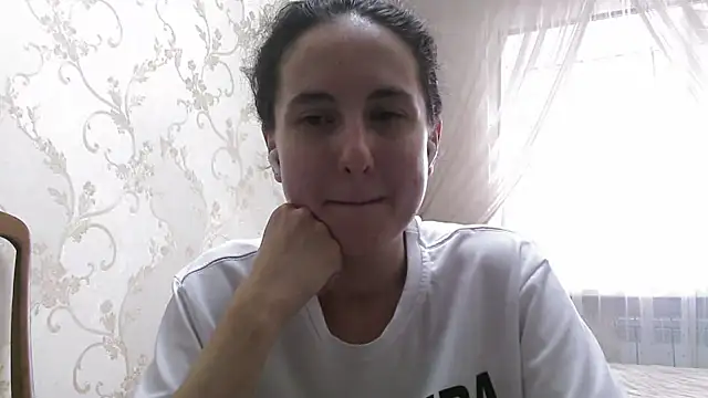 Chat XXX ao vivo de TunedNissan
