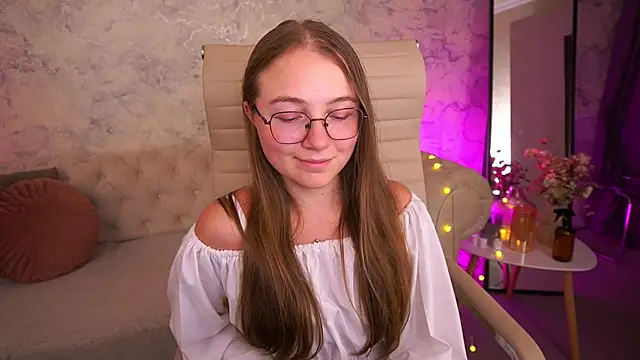 Živý XXX chat ArrinaWairr