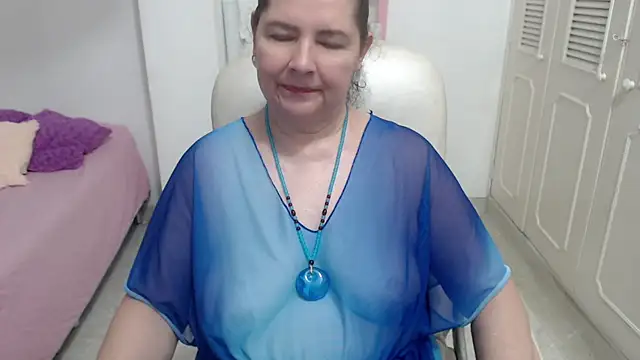 leonela_69 Live XXX-Chat
