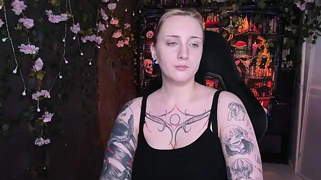 AsheLucker XXX чат на живо