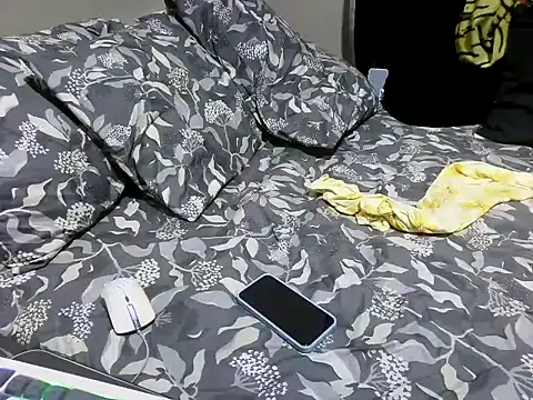 muchsexyspicyn Live XXX chat
