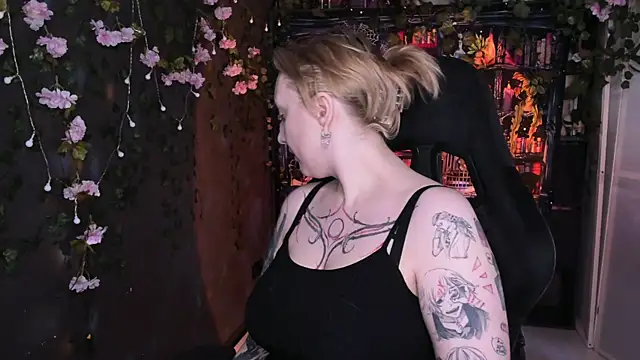 AsheLucker's Live XXX Chat