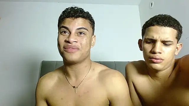 Jose_And_Daniel Live XXX-chat
