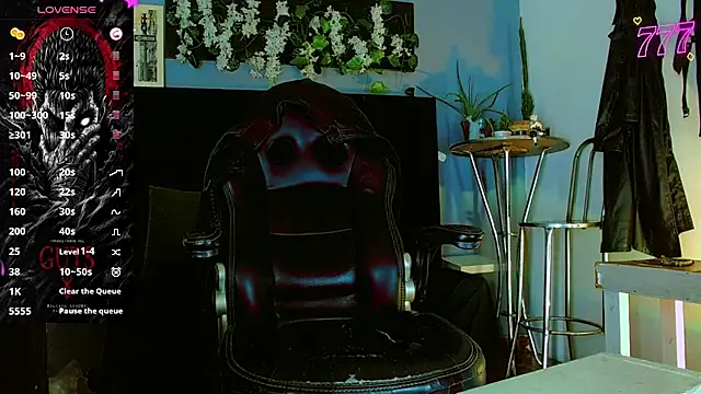 HannibalLester's Live XXX Chat