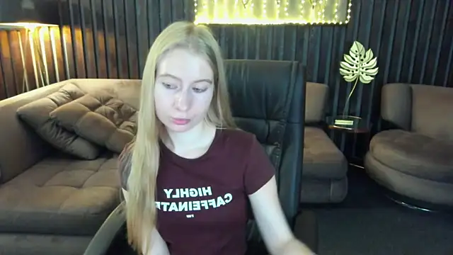 Živý XXX chat Alina_Blonde