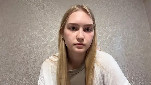 blondegirl2026's Live XXX Chat