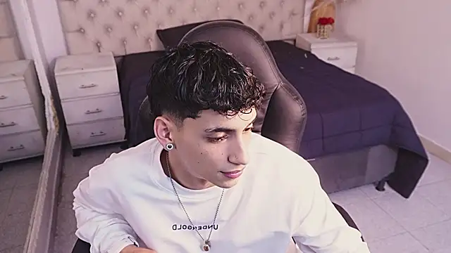 JhoanLeandro's Live XXX Chat
