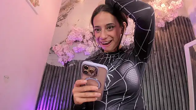 Zephyra_bms' Live XXX Chat