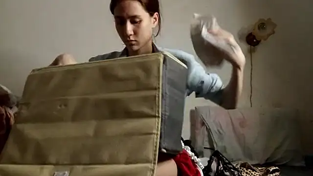 XXX chat uživo modela NickiKisinger