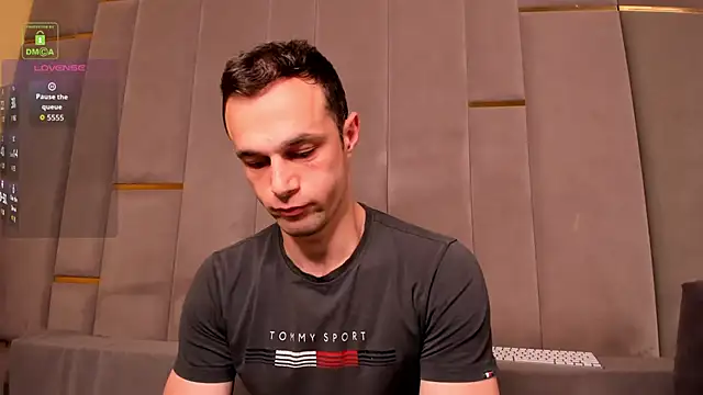 Czat XXX na żywo – BrandonNorris