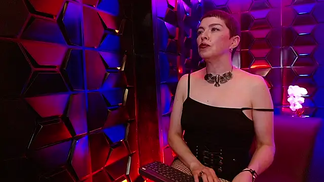 Sauvage_lilith – Live XXX-chat