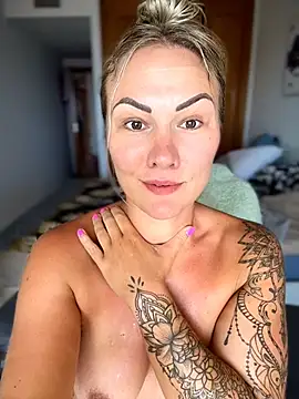 แชท XXX สดของ NastyMilf_