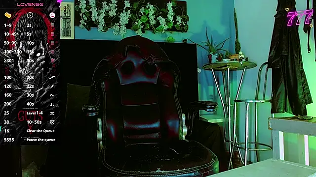 XXX chat uživo modela HannibalLester