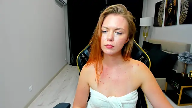 Strawberrye Live XXX-Chat