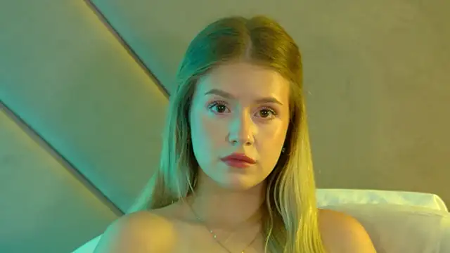 Chat XXX en directo de MilanaBalmain