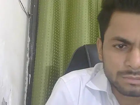 Chatroom XXX en direct de Stubborndesiboy